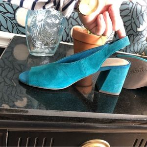 Seychelles Playwright Turquoise Peep Toe, Sling Back Heel - Size 8